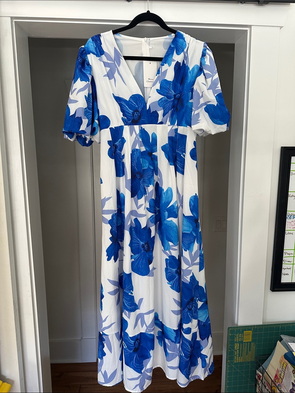 Women's Blue Floral V-Neck Maxi Dress